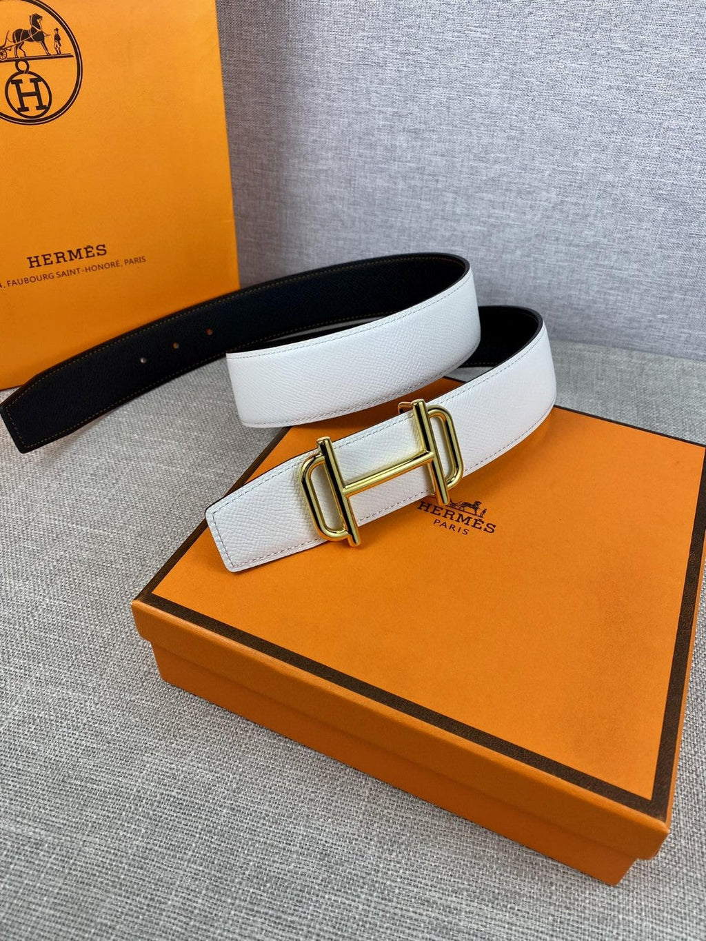 Hermes H074562CUZ3 Constance belt buckle & Reversible leather strap 38 mm H990023