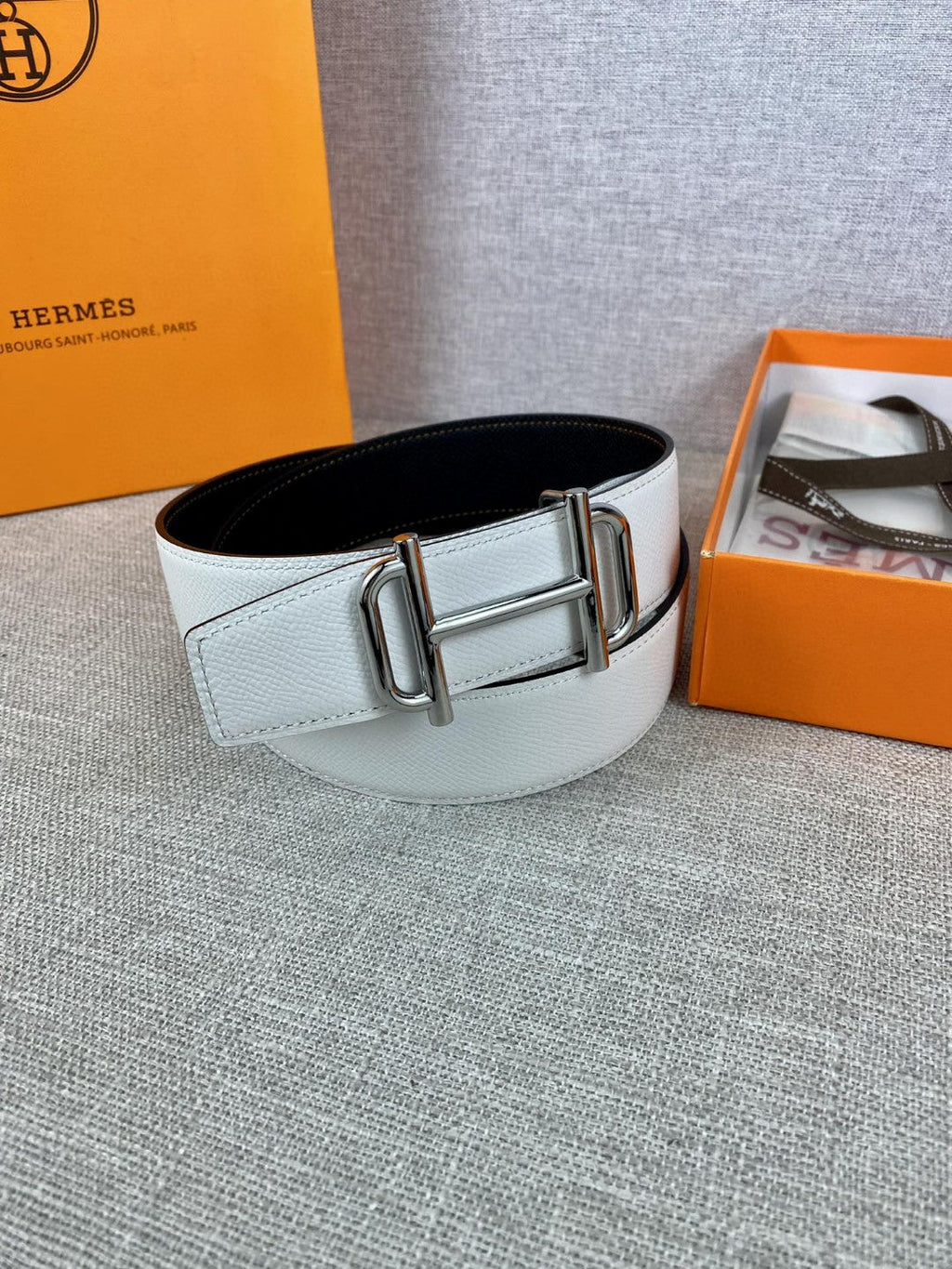Hermes H074562CUZ3 Constance belt buckle & Reversible leather strap 38 mm H990023