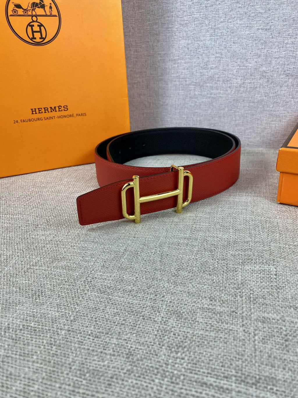 Hermes H074562CUZ3 Constance belt buckle & Reversible leather strap 38 mm H990024