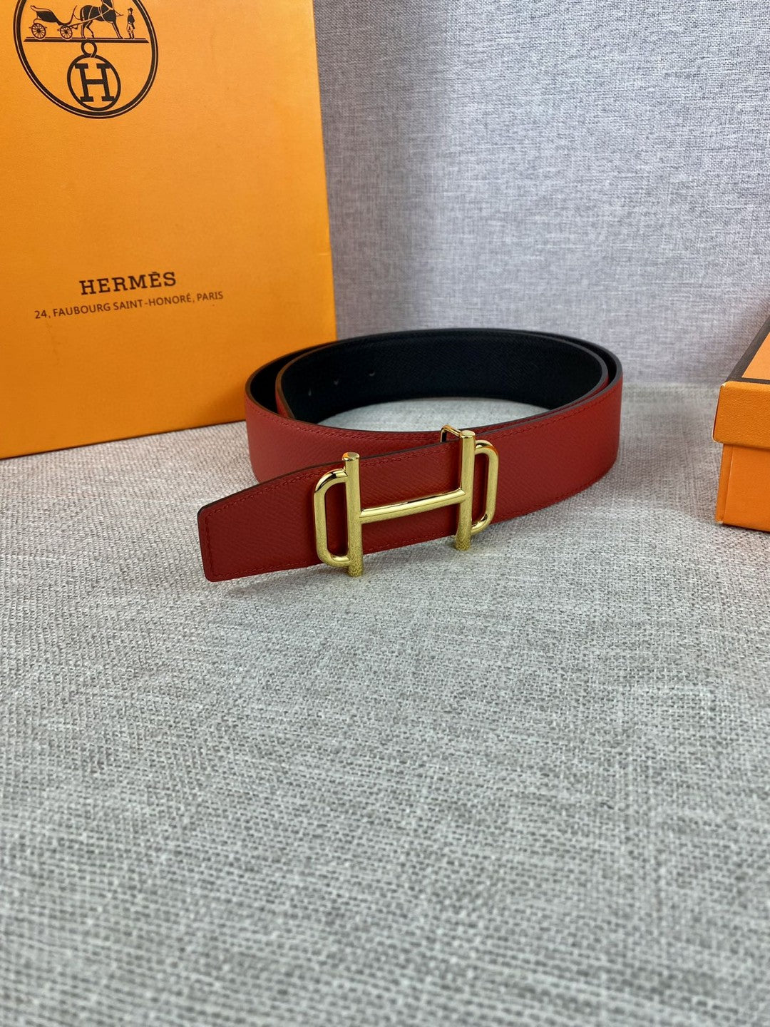 Hermes H074562CUZ3 Constance belt buckle & Reversible leather strap 38 mm H990024