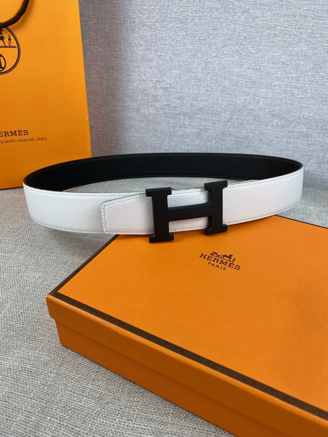 Hermes H074562CUZ3 Constance belt buckle & Reversible leather strap 38 mm H990047 - '--Please Select-- - View 1