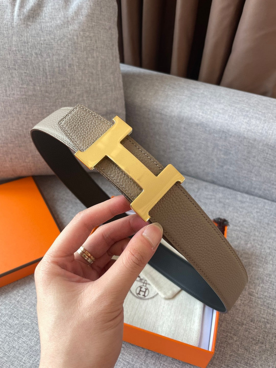 Hermes H074562CUZ3 Constance belt buckle & Reversible leather strap 38 mm H990026