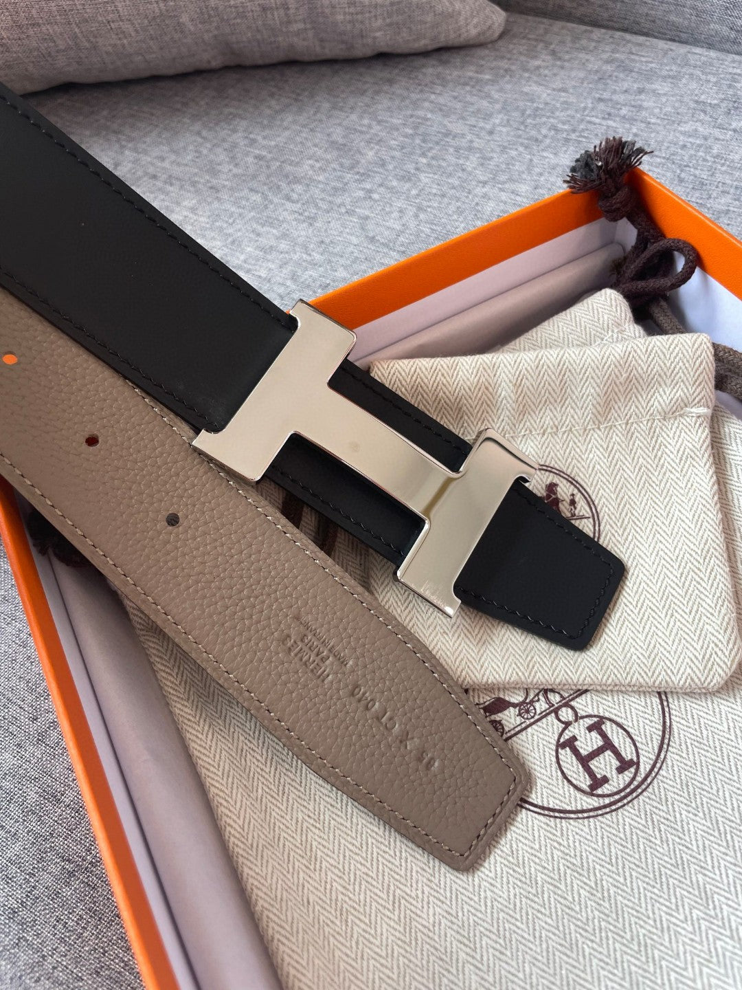 Hermes H074562CUZ3 Constance belt buckle & Reversible leather strap 38 mm H990026