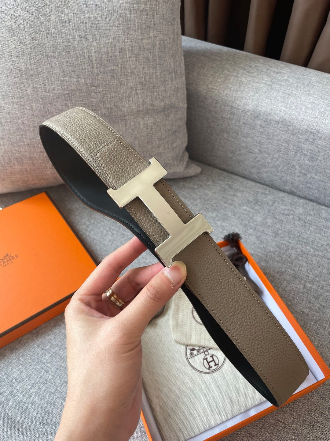 Hermes H074562CUZ3 Constance belt buckle & Reversible leather strap 38 mm H990026
