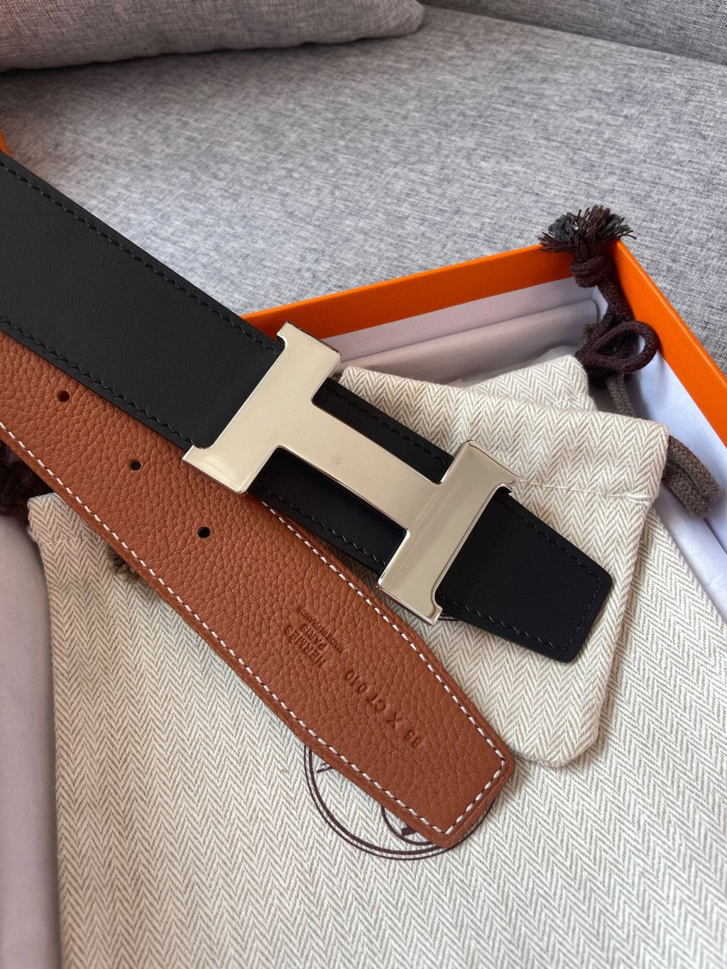 Hermes H074562CUZ3 Constance belt buckle & Reversible leather strap 38 mm H990028