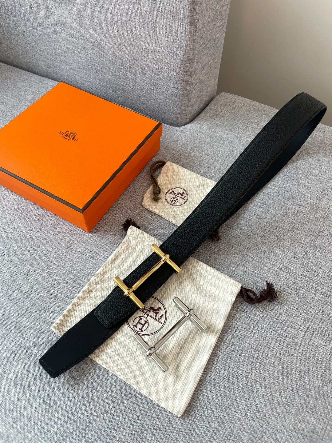 Hermes H074562CUZ3 Constance belt buckle & Reversible leather strap 38 mm H990035 - Gold / '--Please Select-- - View 1