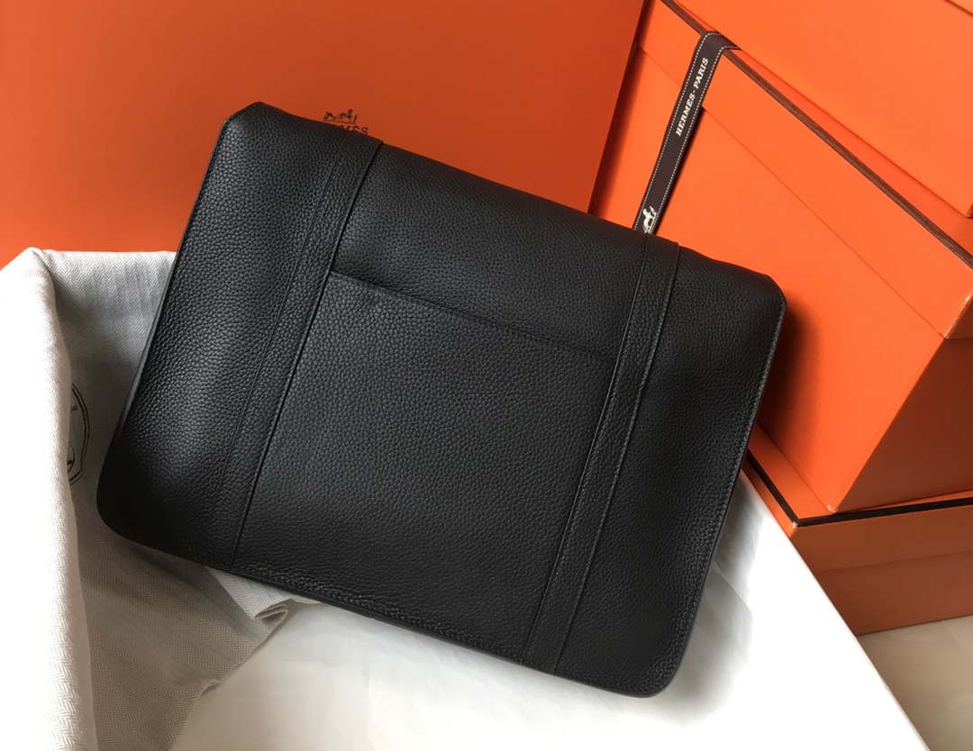 Hermes H074774CK37 Steve light messenger bag 34cm Black - Default Title - View 2