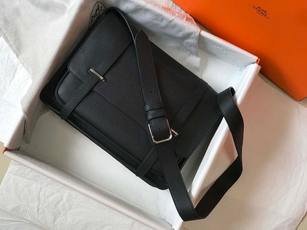 Hermes H074774CK37 Steve light messenger bag 34cm Black