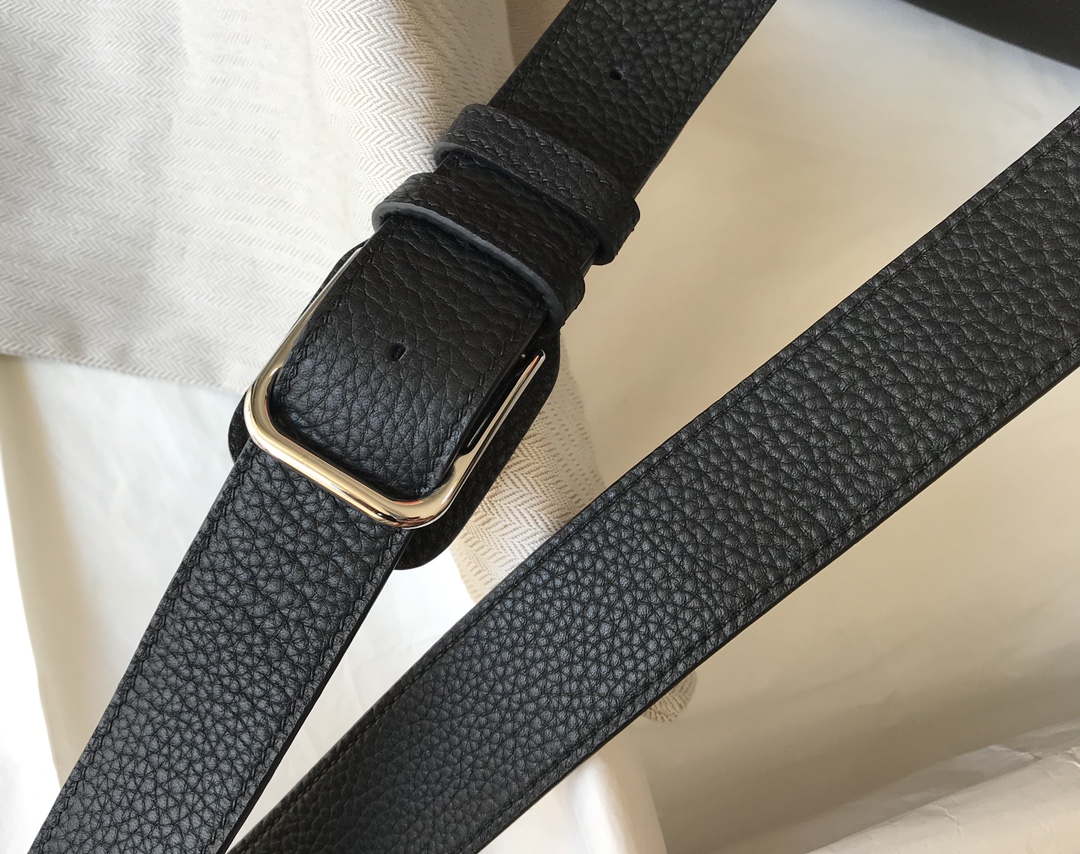 Hermes H074774CK37 Steve light messenger bag 34cm Black