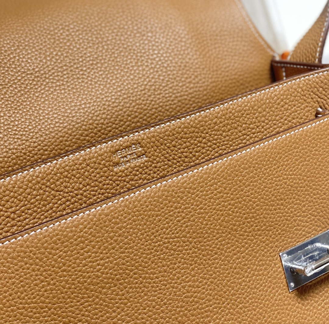 Hermes H074774CK37 Steve light messenger bag 34cm Brown