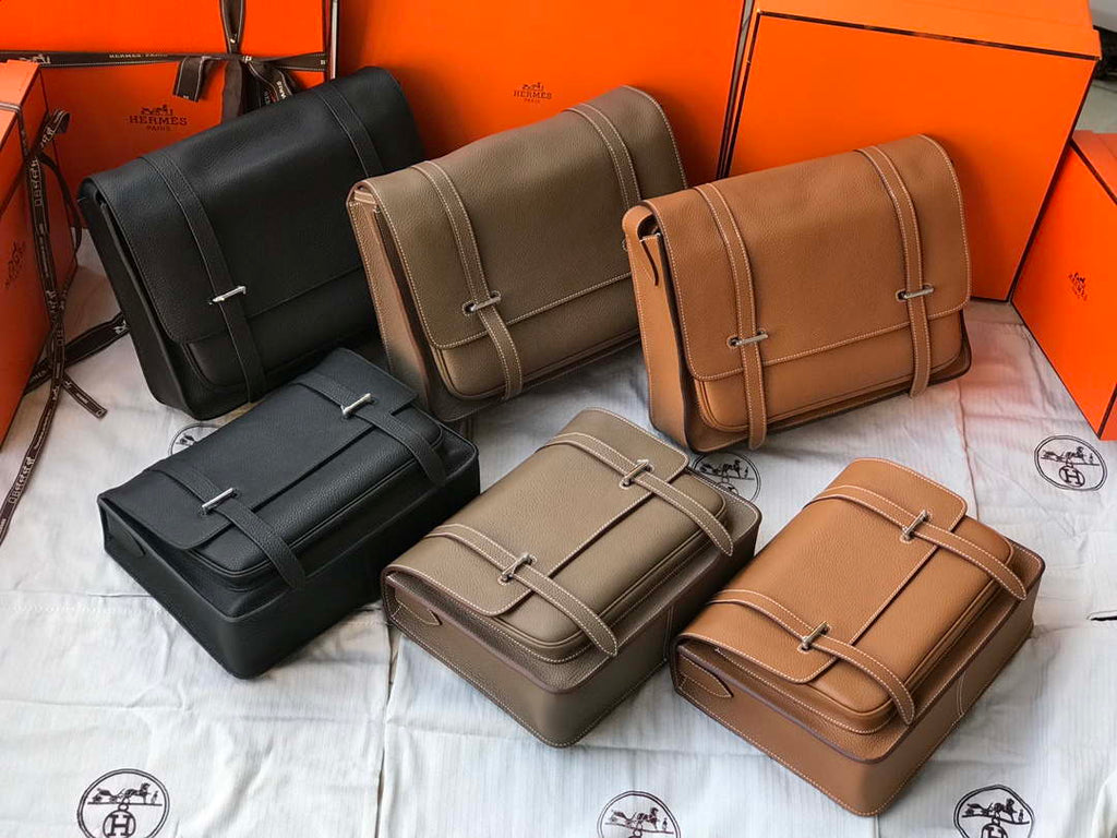 Hermes H074774CK37 Steve light messenger bag 34cm Brown