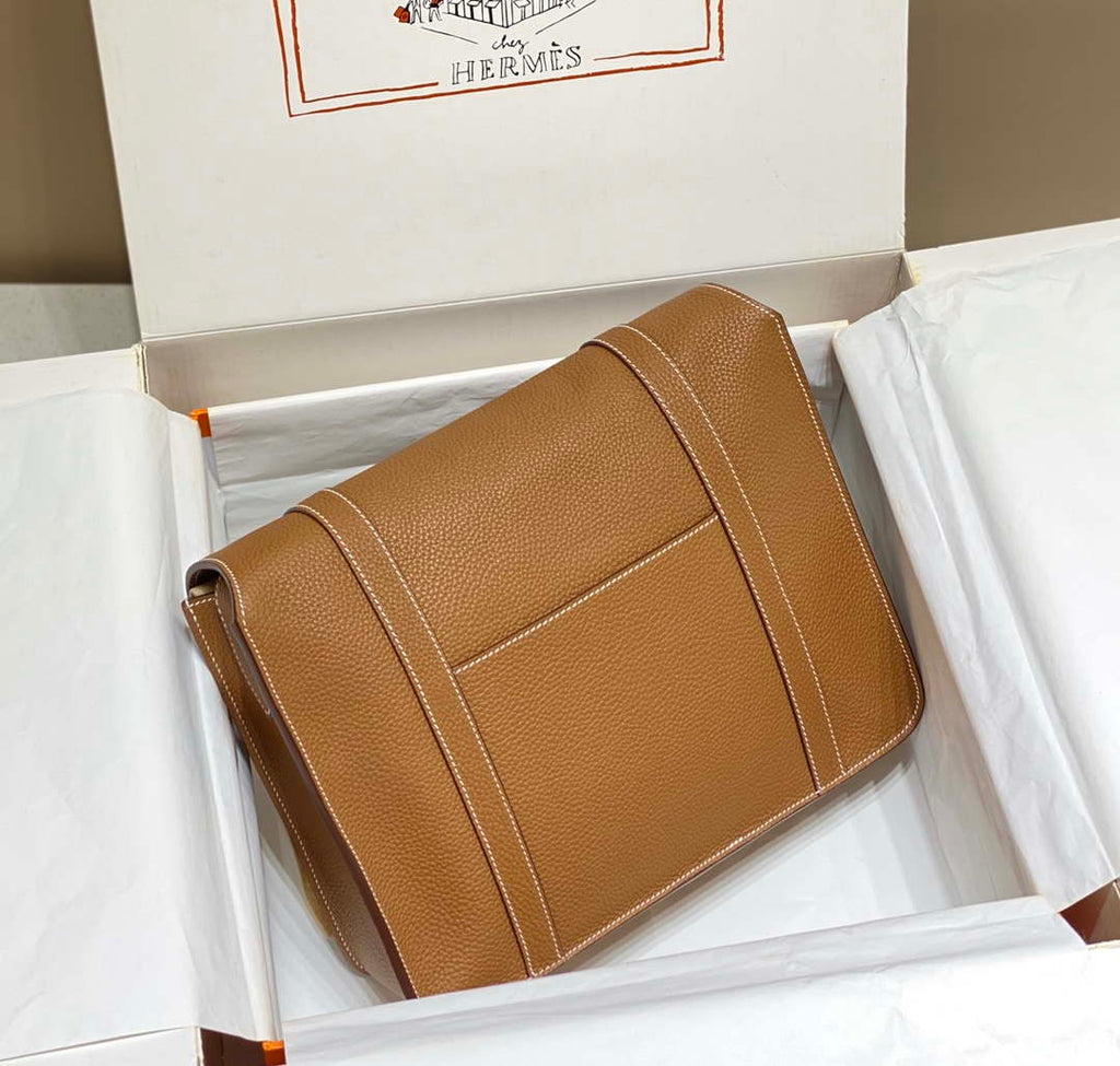 Hermes H074774CK37 Steve light messenger bag Brown