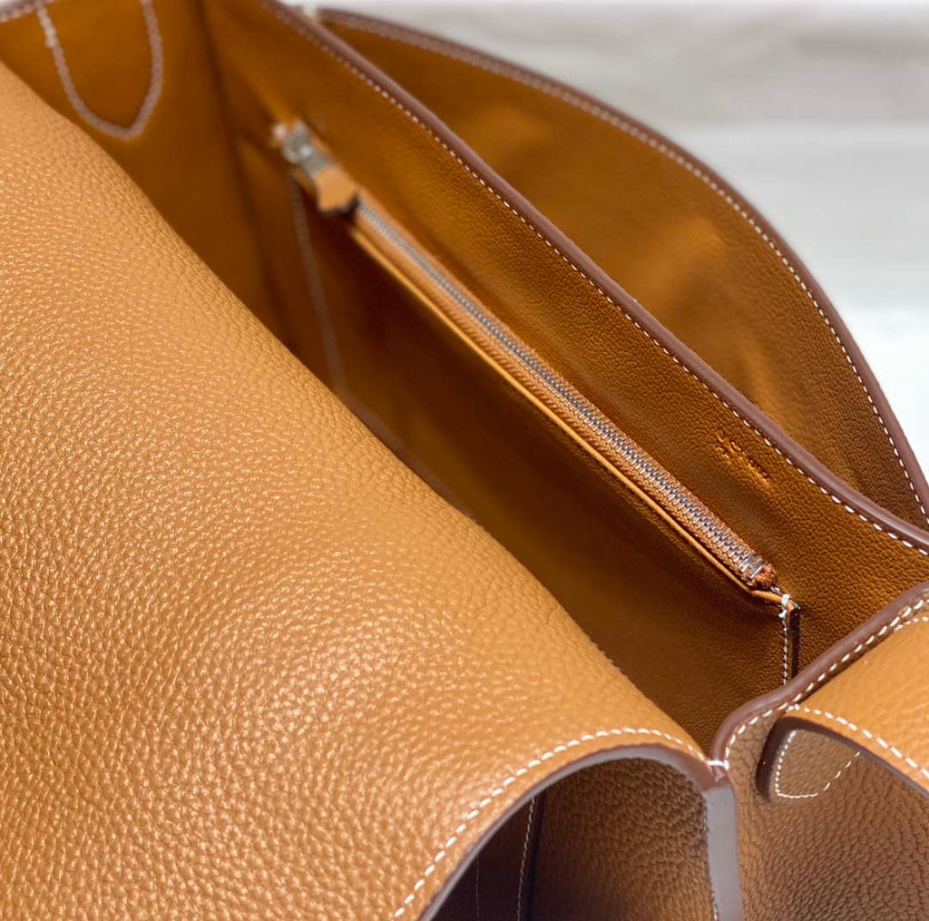 Hermes H074774CK37 Steve light messenger bag Brown