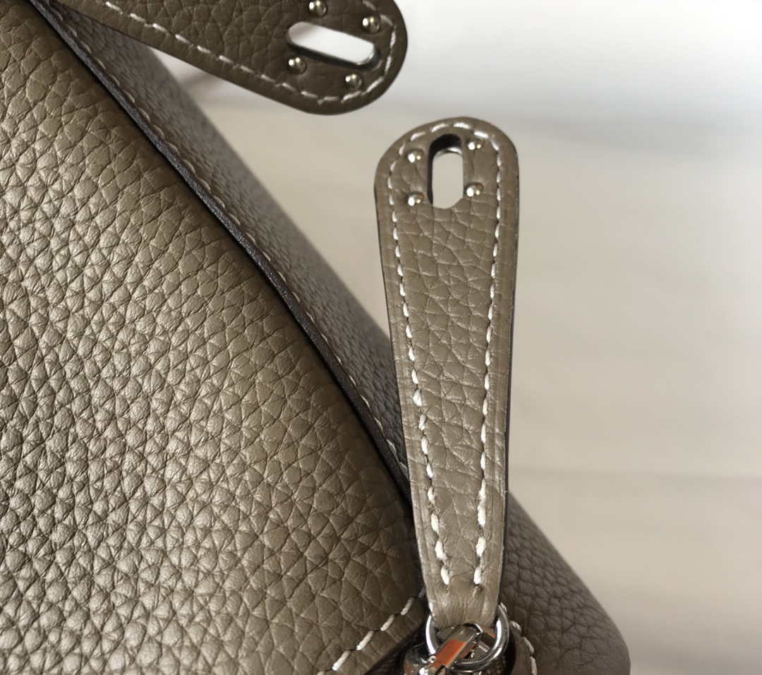 Hermes H079086 Lindy Mini Bag 19cm H231915 - Default Title - View 7