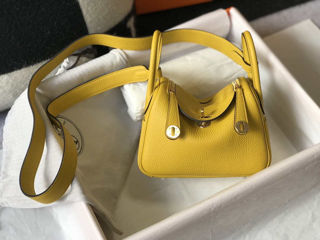 Hermes H079086 Lindy Mini Bag 19cm H231917 - Default Title - View 1