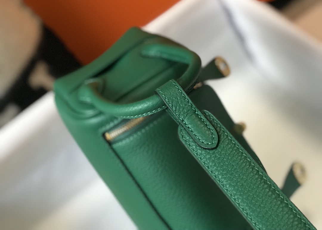 Hermes H079086 Lindy Mini Bag 19cm H231922