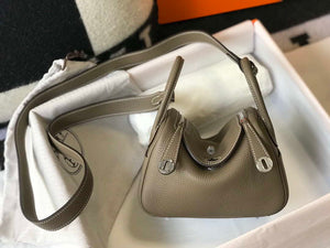 Hermes H079086 Lindy Mini Bag 19cm H231926 - Default Title - View 1