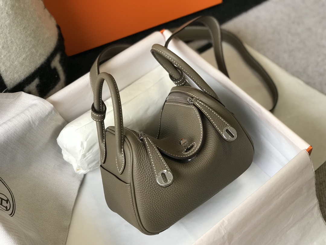 Hermes H079086 Lindy Mini Bag 19cm H231926 - Default Title - View 3