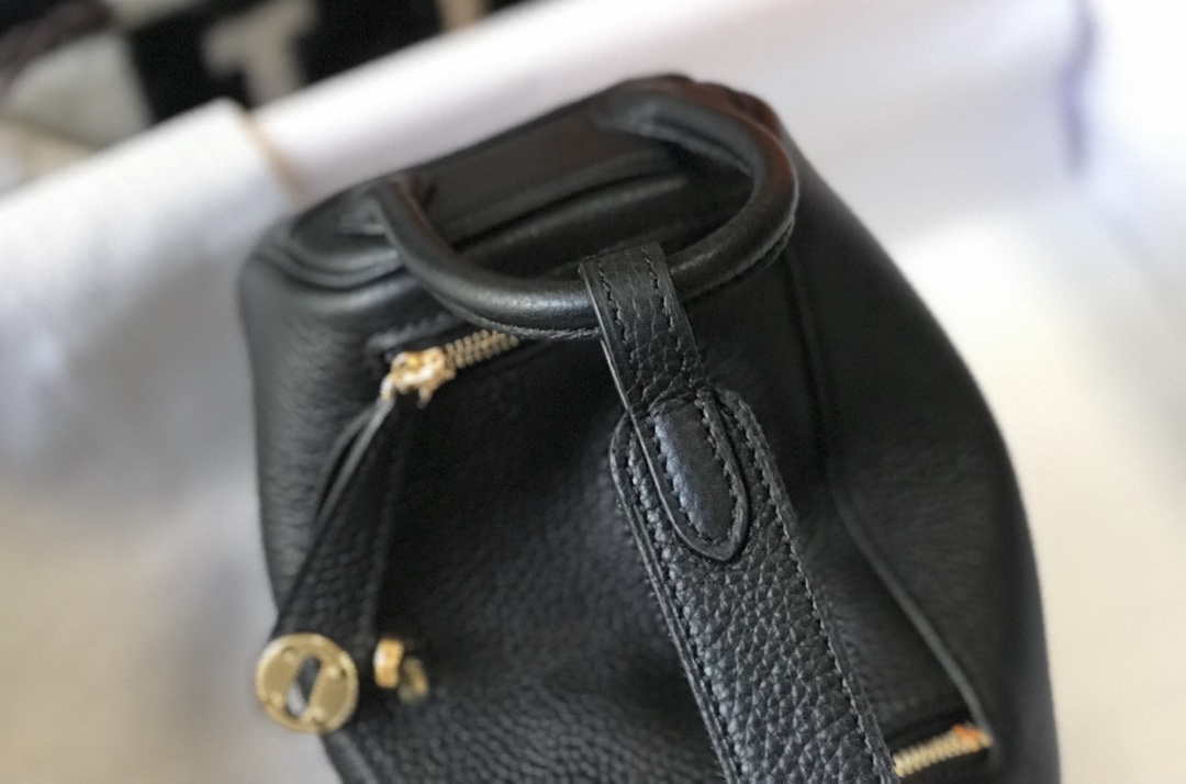 Hermes H079086 Lindy Mini Bag 19cm H231927 - Default Title - View 5