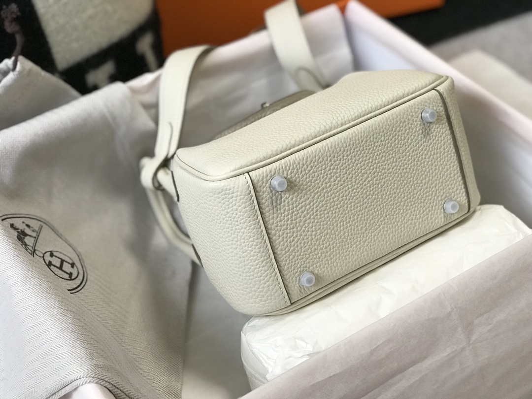Hermes H079086 Lindy Mini Bag 19cm H231928 - Default Title - View 4
