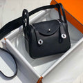 Hermes H079086 Lindy Mini Bag 19cm H231930 - Default Title - View 1