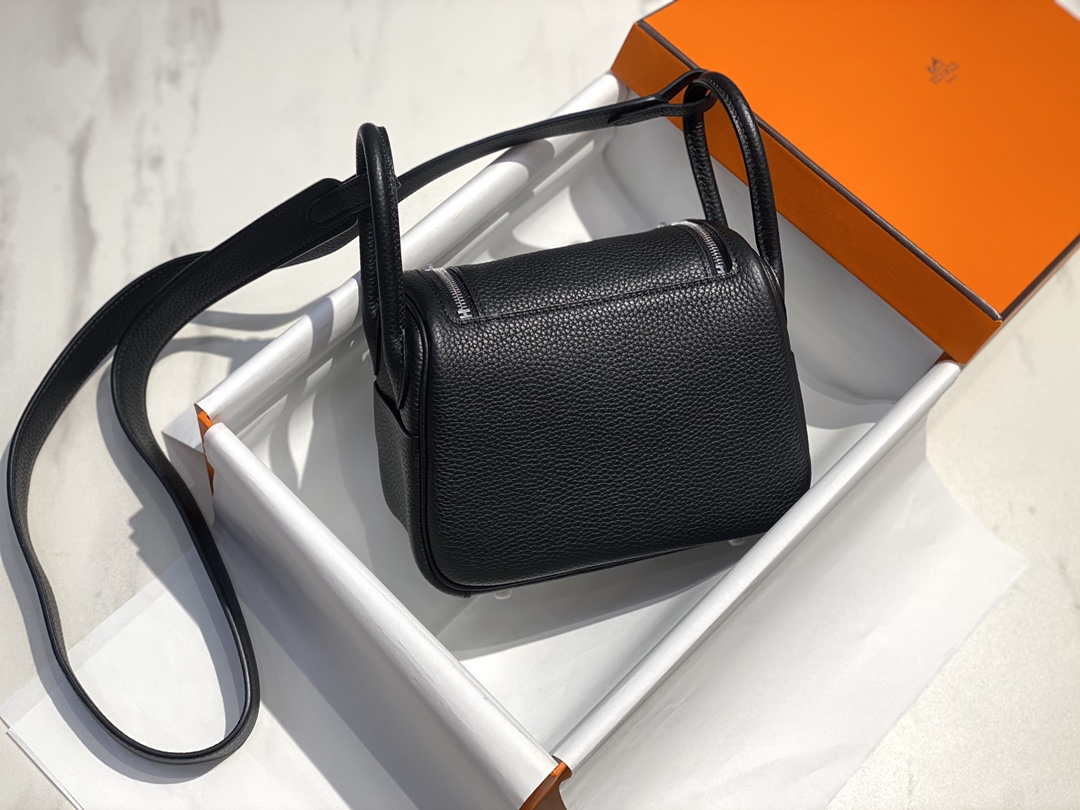 Hermes H079086 Lindy Mini Bag 19cm H231930 - Default Title - View 2