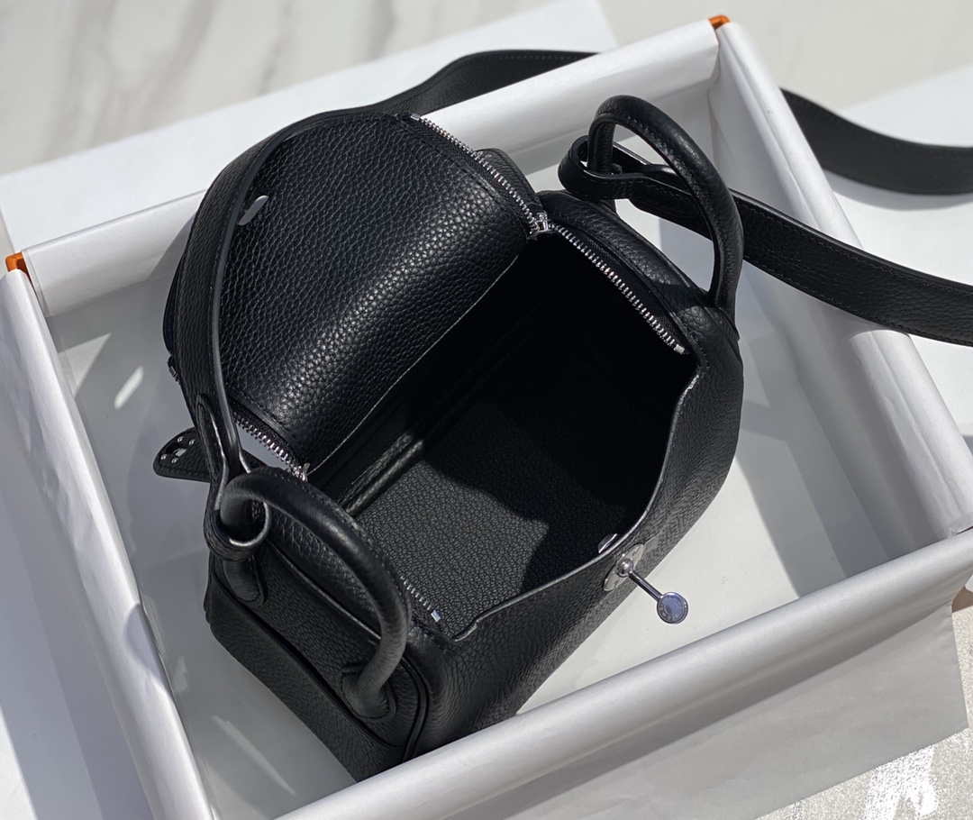 Hermes H079086 Lindy Mini Bag 19cm H231930