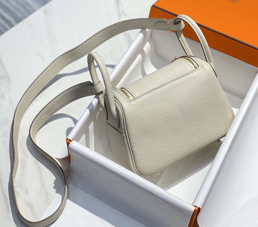 Hermes H079086 Lindy Mini Bag 19cm H231931 - Default Title - View 2
