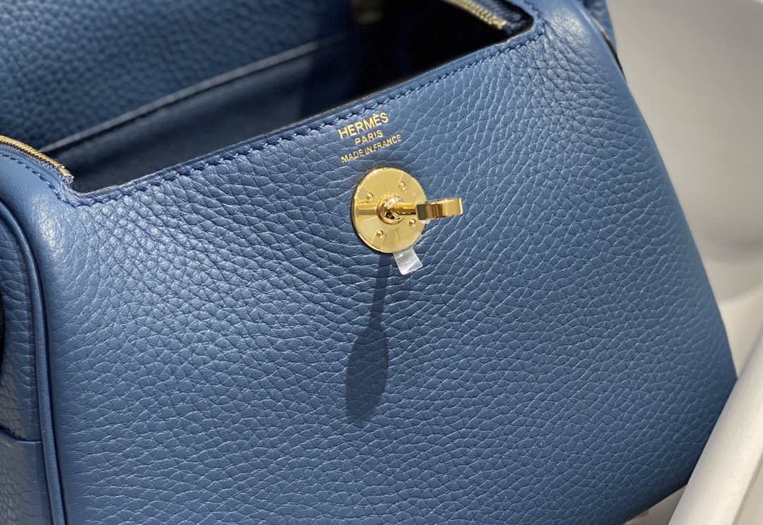Hermes H079086 Lindy Mini Bag 19cm H231933 - Default Title - View 5