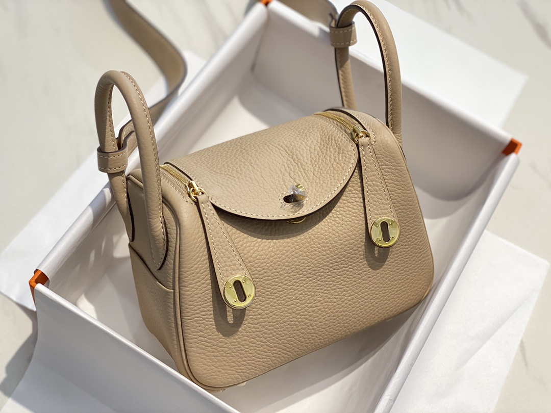 Hermes H079086 Lindy Mini Bag 19cm H231935 - Default Title - View 4