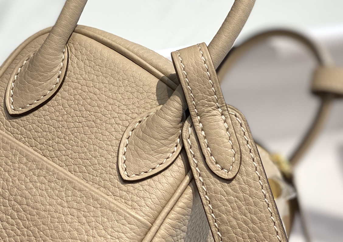 Hermes H079086 Lindy Mini Bag 19cm H231935 - Default Title - View 7