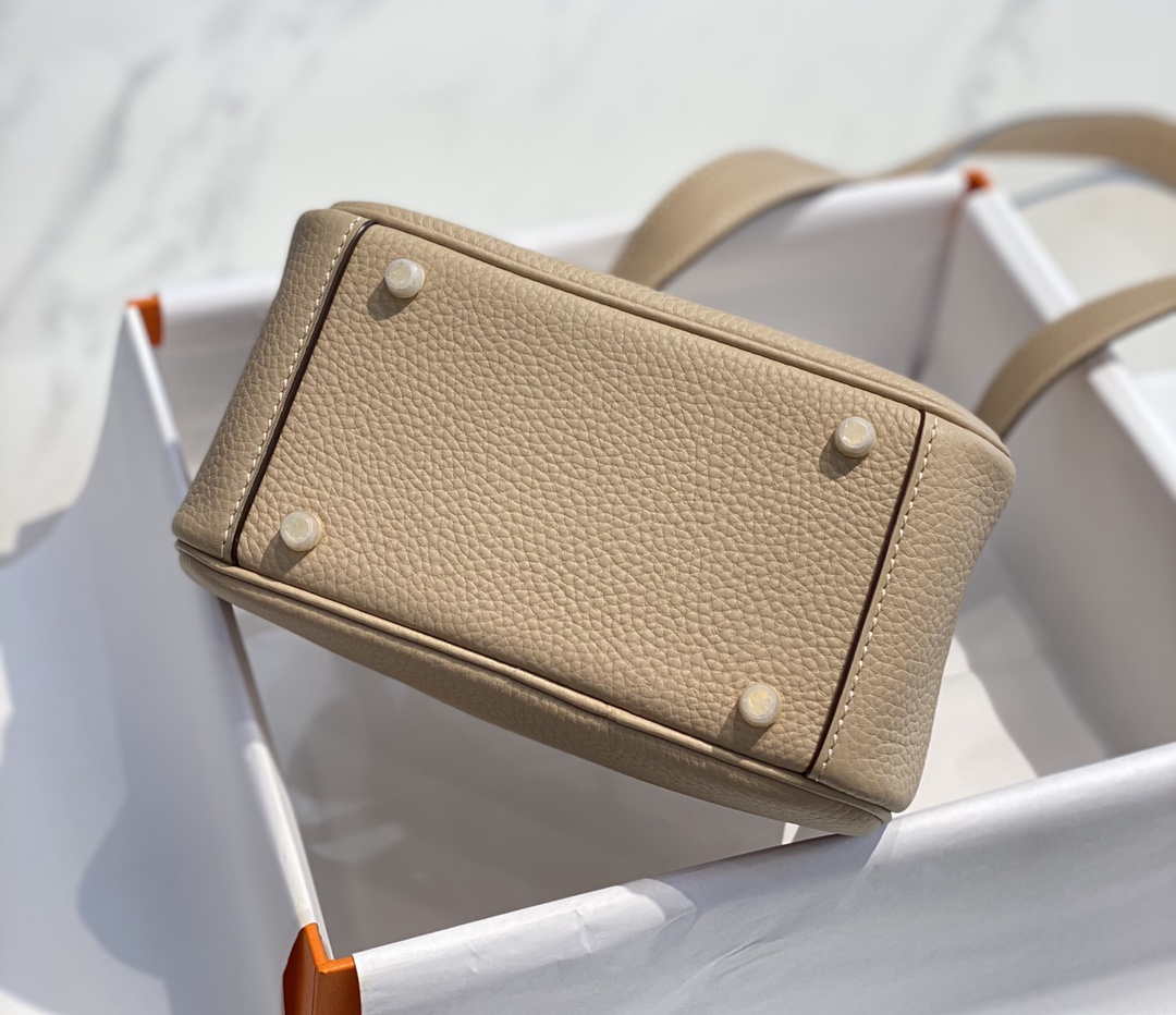 Hermes H079086 Lindy Mini Bag 19cm H231935 - Default Title - View 8
