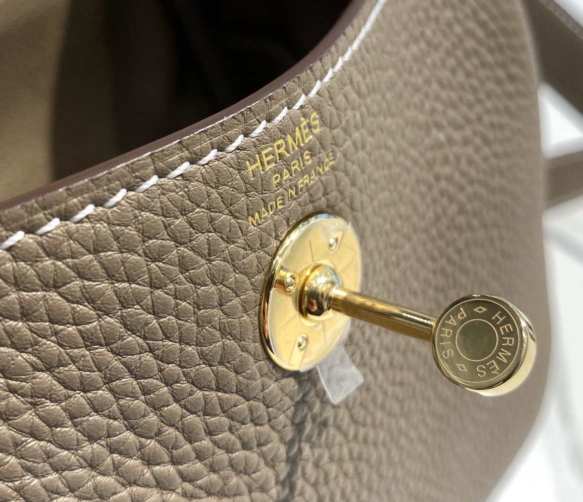 Hermes H079086 Lindy Mini Bag 19cm H231936 - Default Title - View 5
