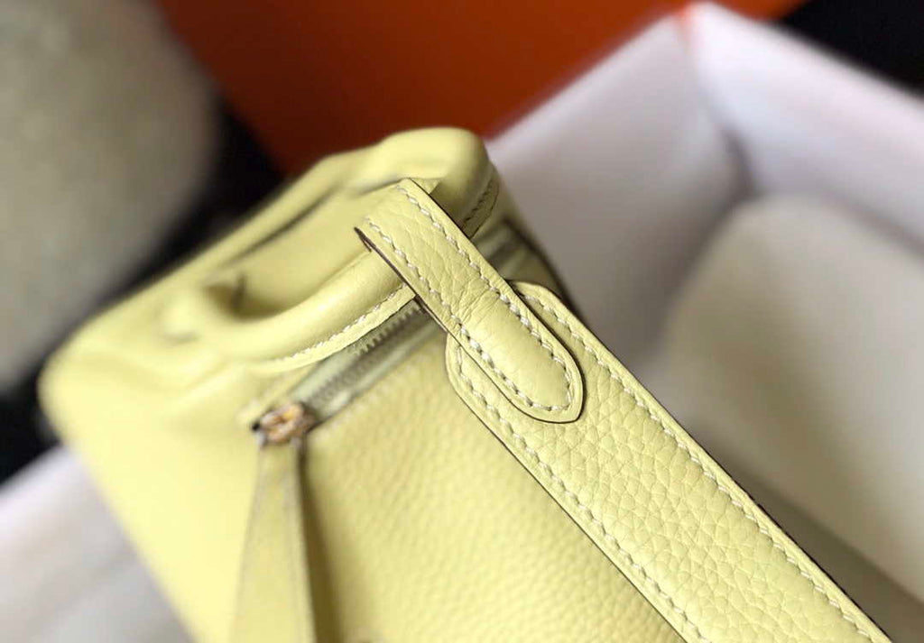 Hermes H079086CK18 Lindy Mini Bag 19cm Semi-manual H231902
