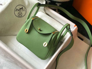 Hermes H079086CK18 Lindy Mini Bag 19cm Semi-manual H231904 - Default Title - View 1