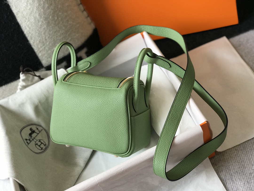 Hermes H079086CK18 Lindy Mini Bag 19cm Semi-manual H231904 - Default Title - View 3