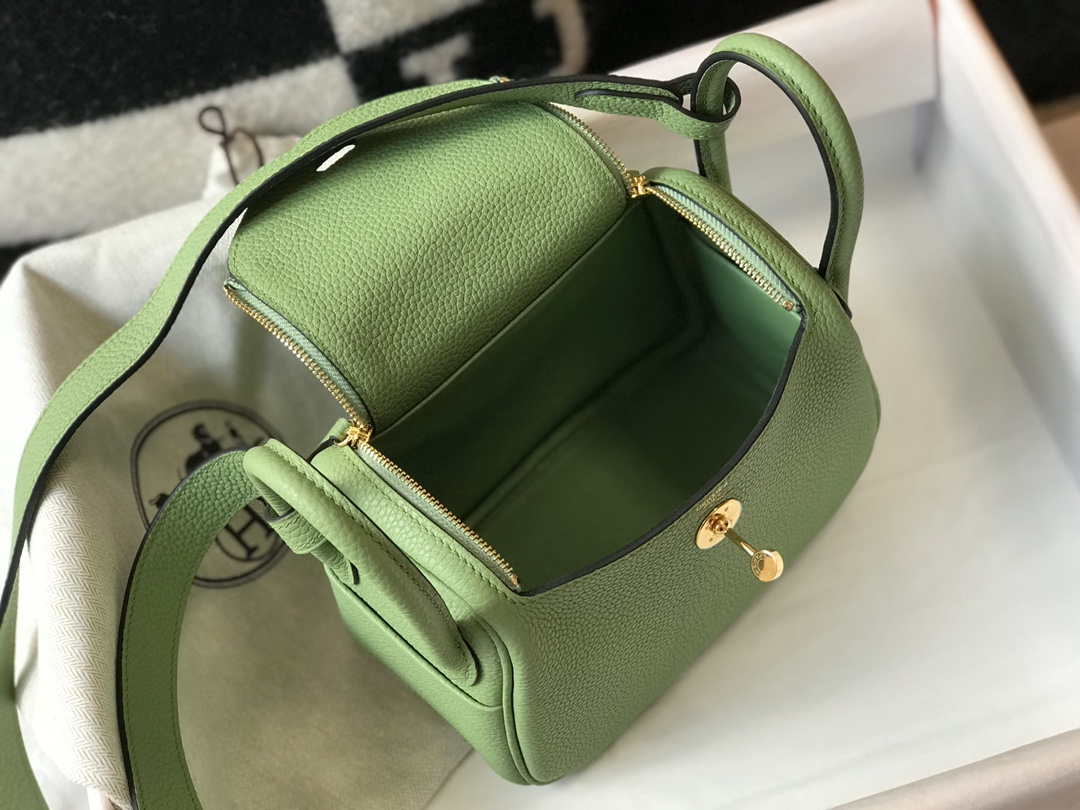 Hermes H079086CK18 Lindy Mini Bag 19cm Semi-manual H231904 - Default Title - View 9