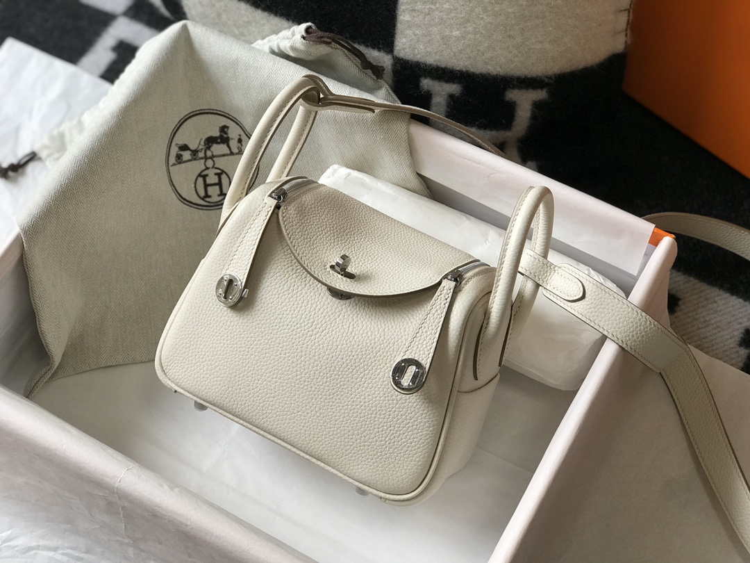 Hermes H079086CK18 Lindy Mini Bag 19cm Semi-manual H231906 - Default Title - View 1
