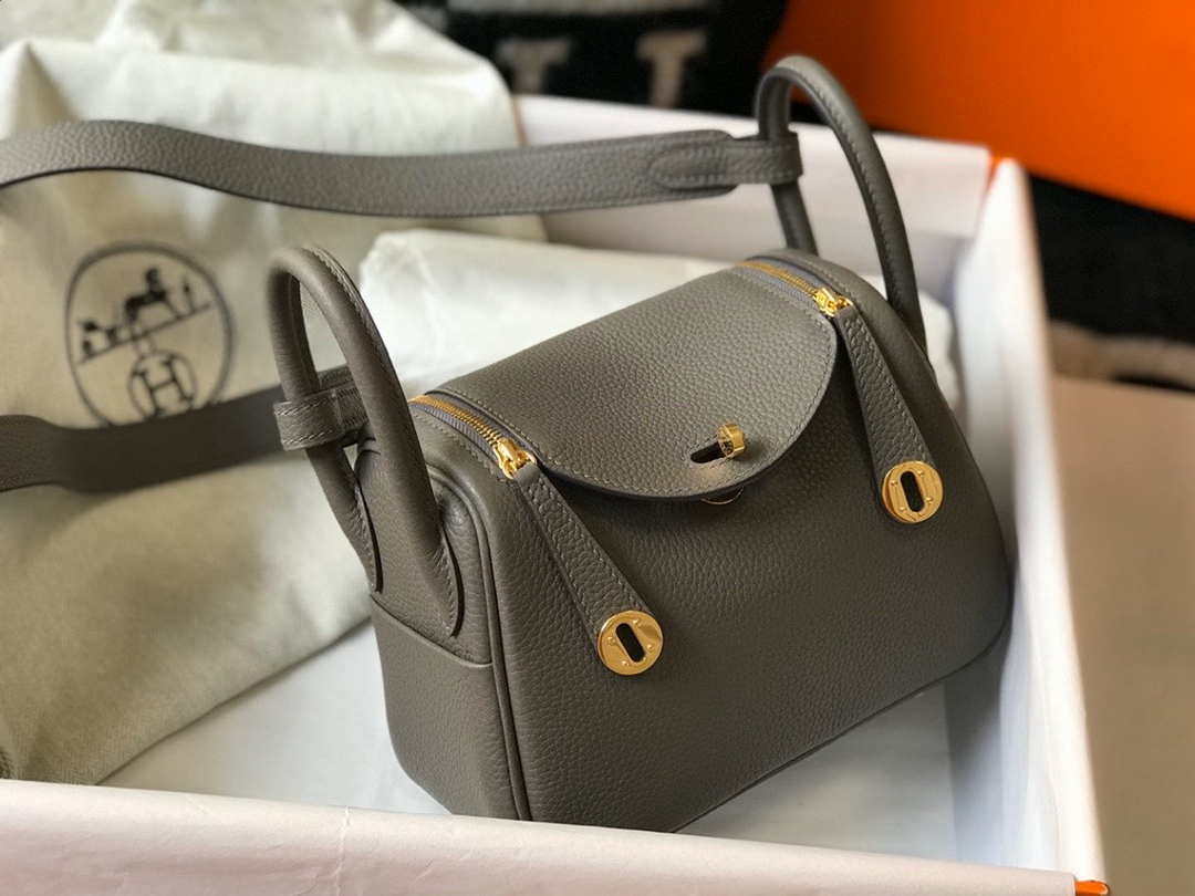 Hermes H079086CK18 Lindy Mini Bag 19cm Semi-manual H231907 - Default Title - View 3