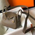 Hermes H079086CK18 Lindy Mini Bag 19cm Semi-manual H231911 - Default Title - View 1