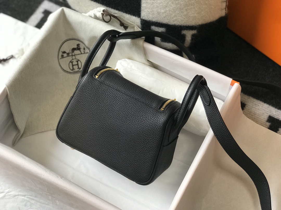 Hermes H079086CK18 Lindy Mini Bag 19cm Semi-manual H231912 - Default Title - View 5