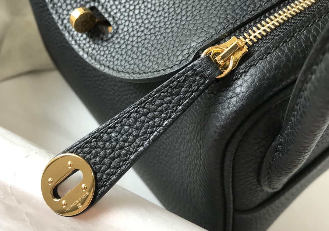 Hermes H079086CK18 Lindy Mini Bag 19cm Semi-manual H231912 - Default Title - View 6