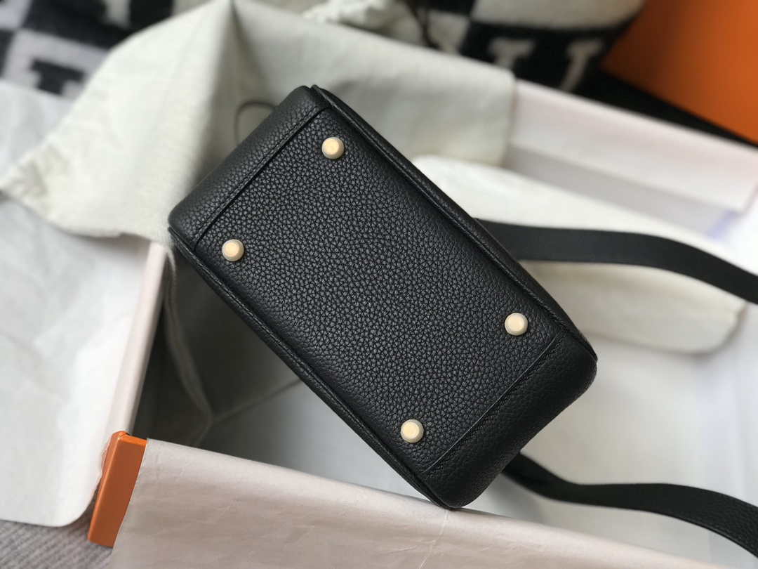 Hermes H079086CK18 Lindy Mini Bag 19cm Semi-manual H231912 - Default Title - View 8