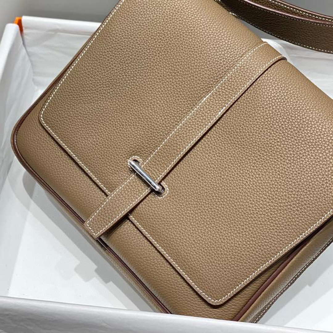 Hermes H082119CK89 Men Steve light junior messenger bag Elephant Gray