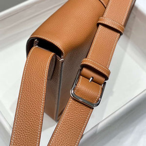 Hermes H082119CK89 Men Steve light junior messenger bag Golden Brown - Default Title - View 5