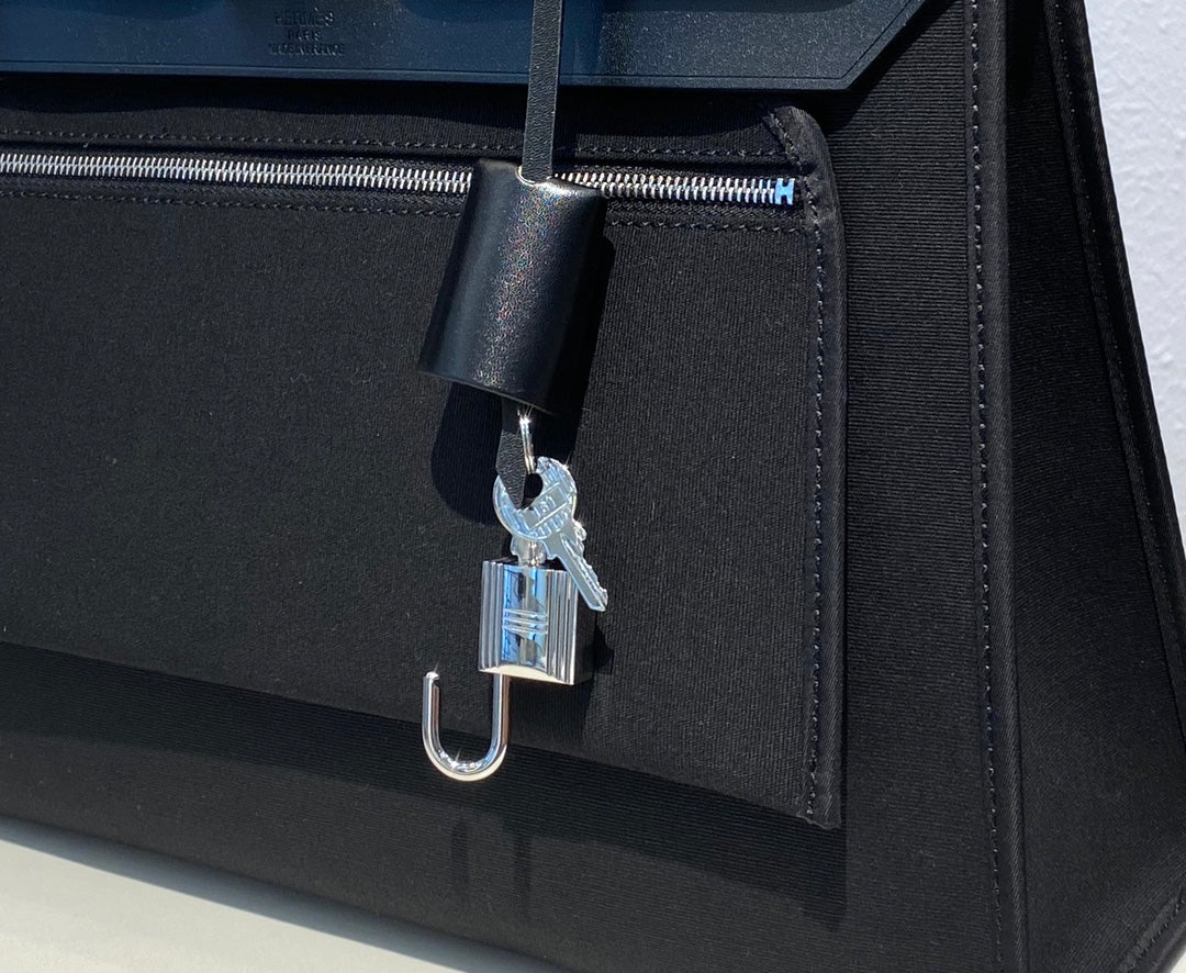 Hermes H082835CKAC Herbag Zip 31 Bag in Black Hunter Leather and Canvas H60028