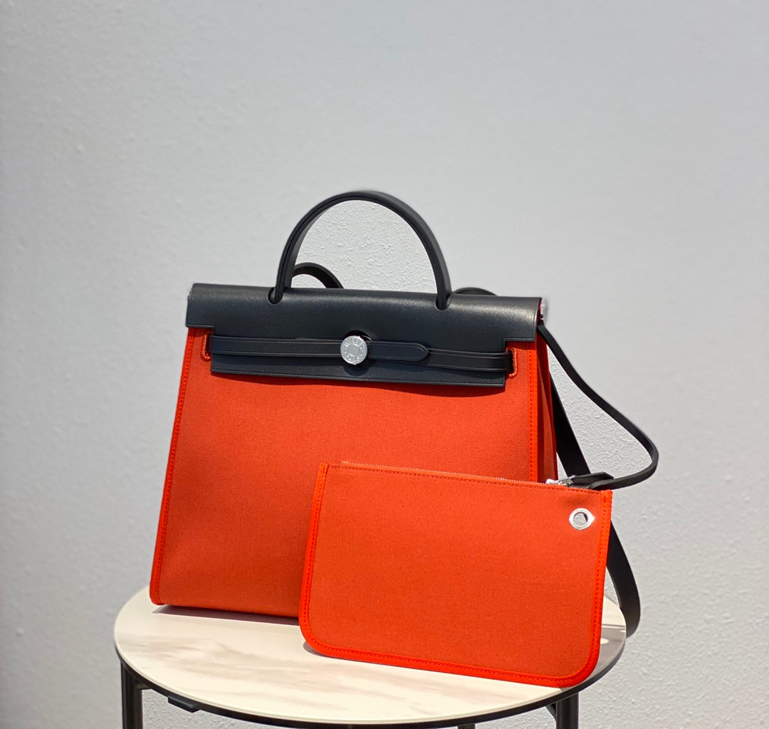 Hermes H082835CKAC Herbag Zip 31 Bag in Black Hunter Leather and Canvas H60033 - Default Title - View 3
