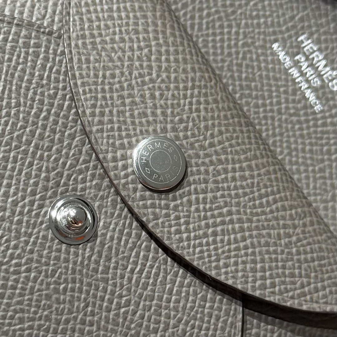 Hermes H083035CK10 Calvi Duo card holder H91001