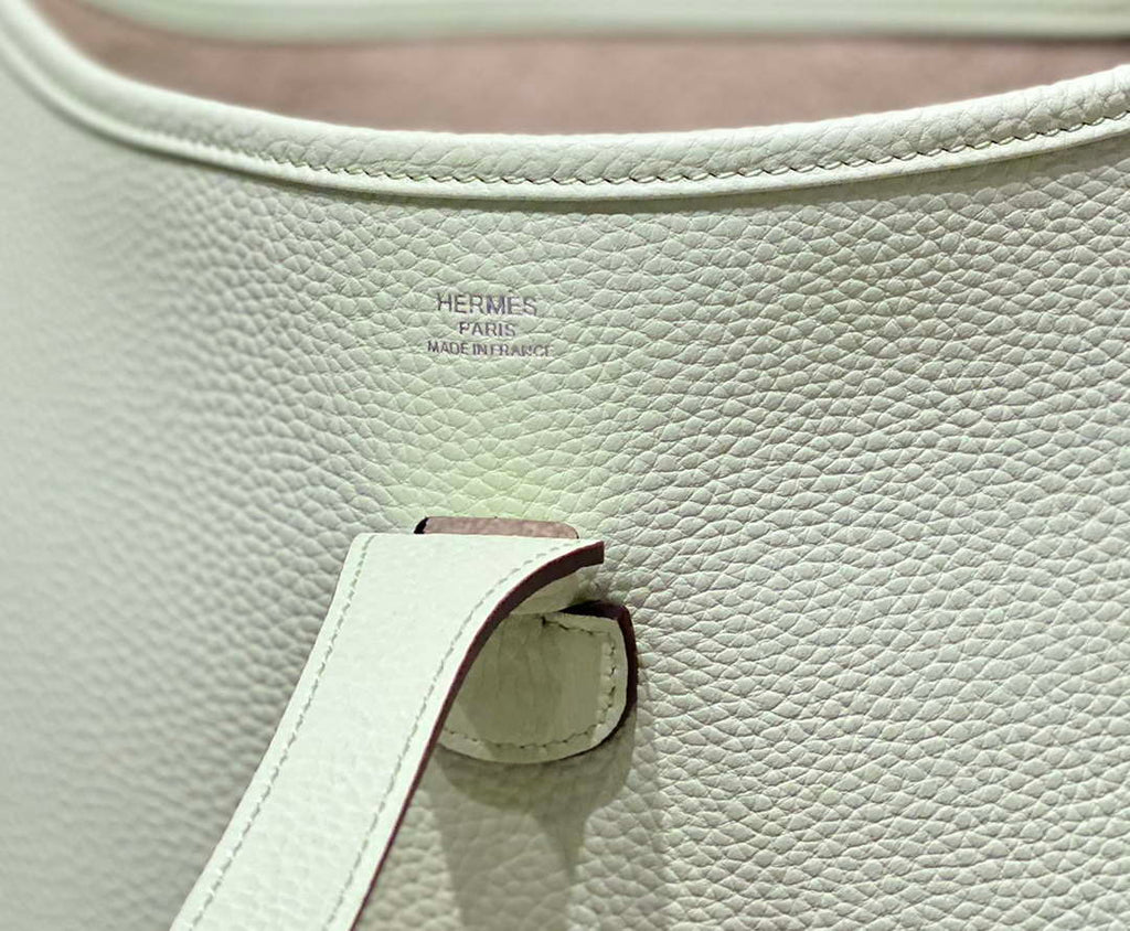Hermes H083435 Evelyne III 29 Shoulder Bag Silver Hardware Light Green