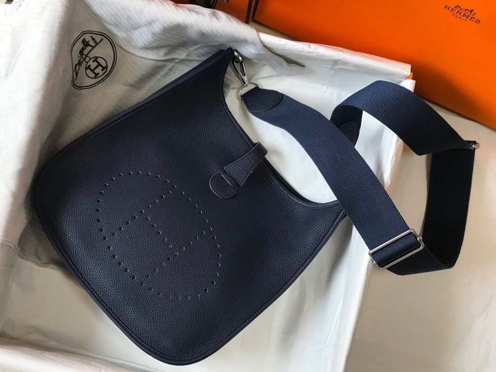 Hermes H083435 Evelyne III 29 Shoulder Bag Silver Hardware Navy Blue